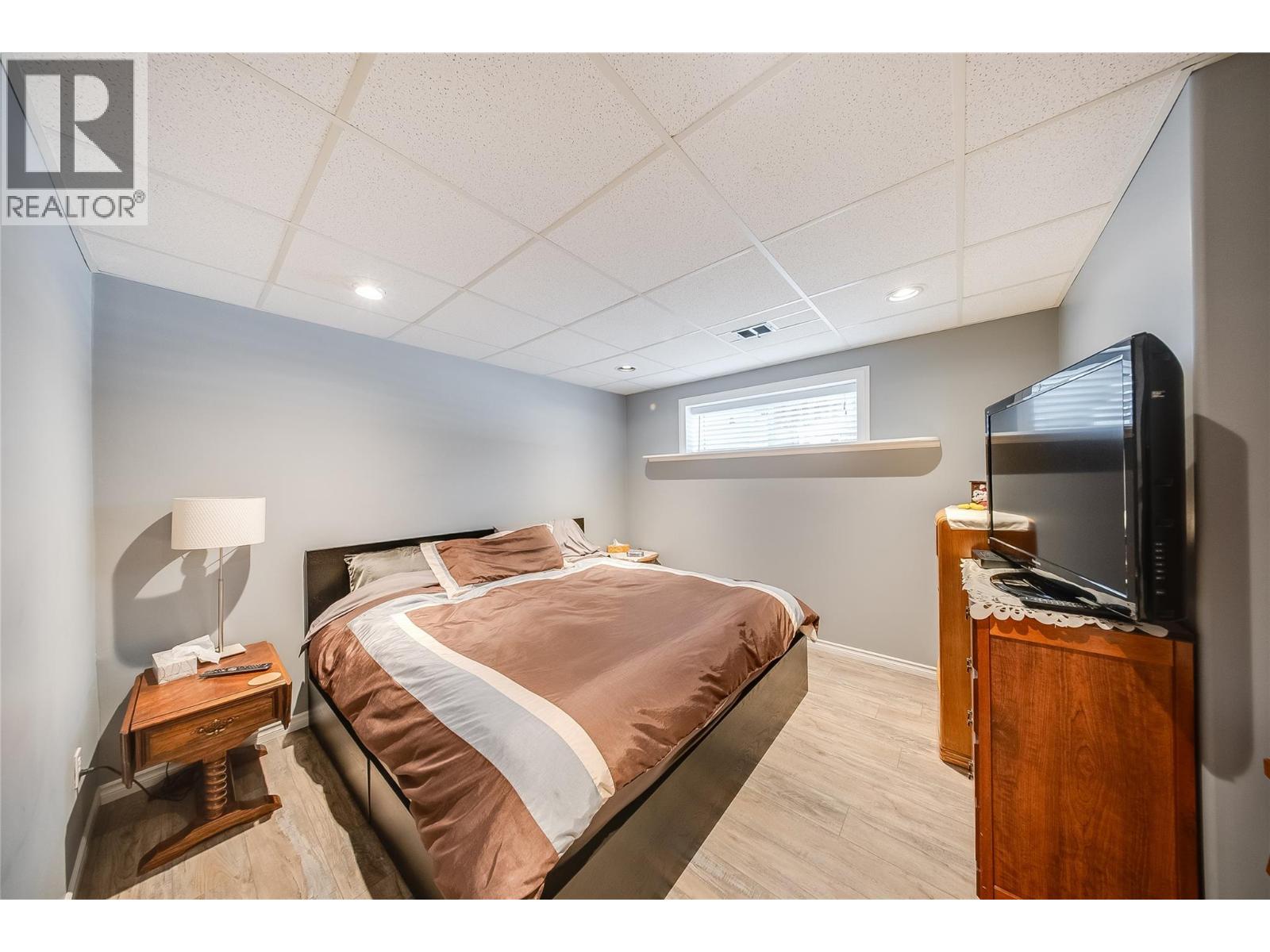 3651 Carnation Drive - 39