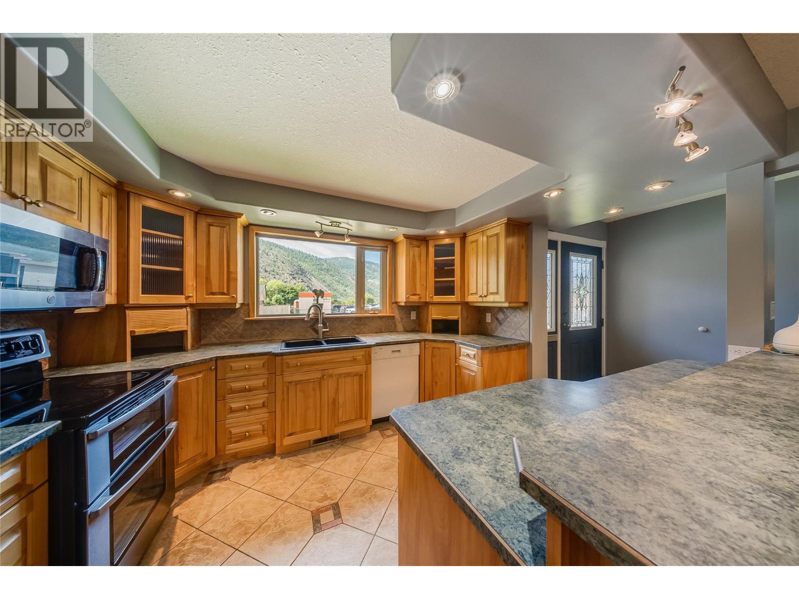 3651 Carnation Drive - 6