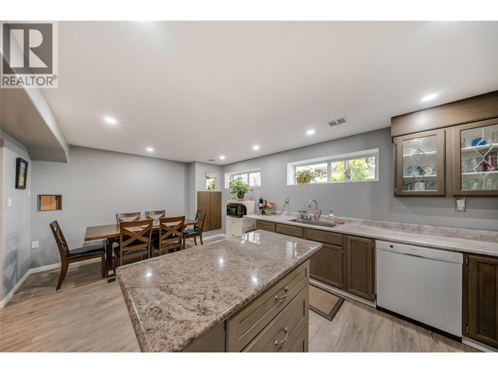 3651 Carnation Drive - 26