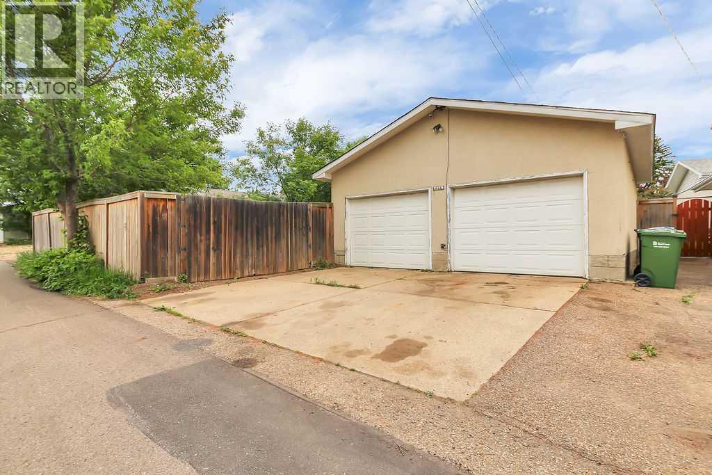 5834 41 Street Crescent — photo 41