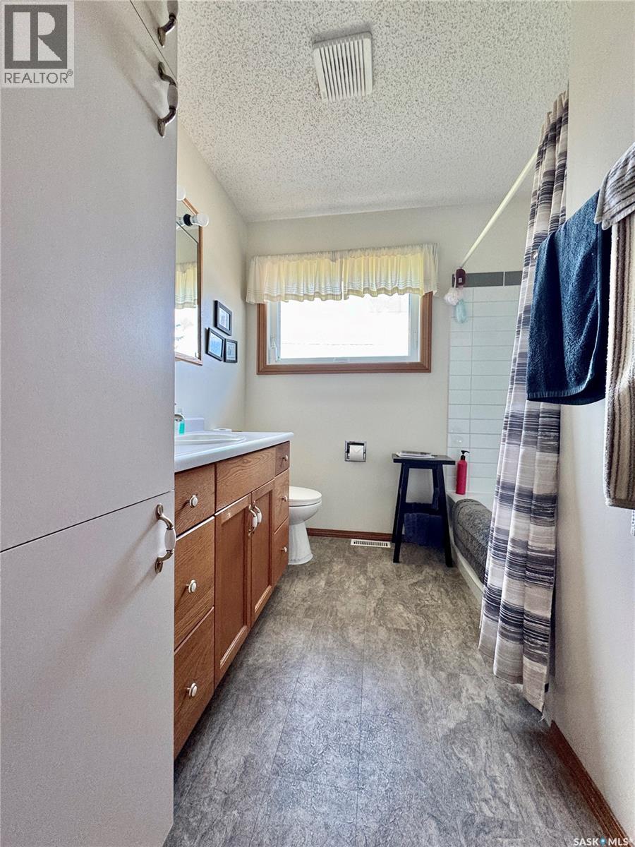 136 Darlington STREET E — photo 25