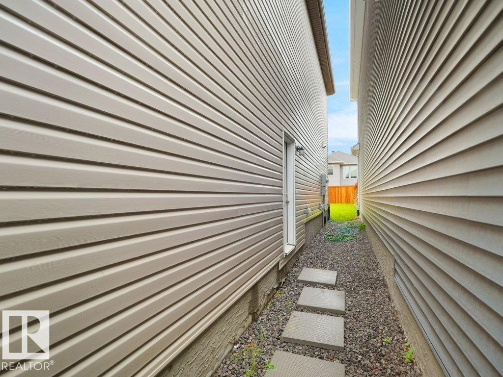 2039 13 AV NW - 7