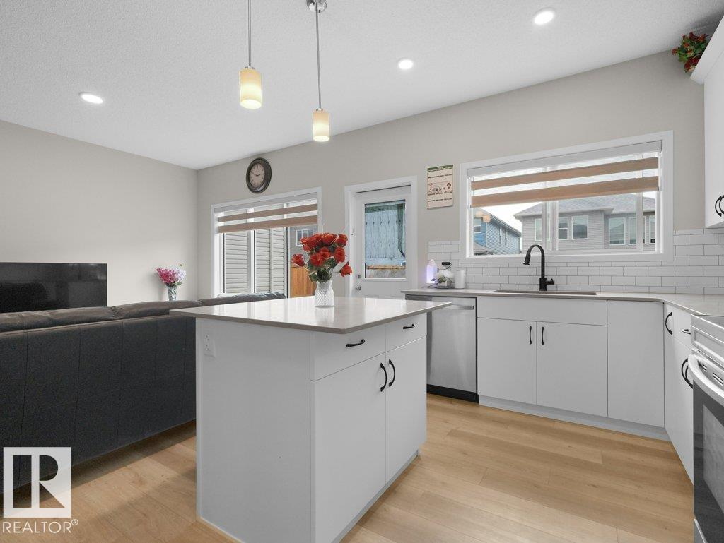 2039 13 AV NW - 21