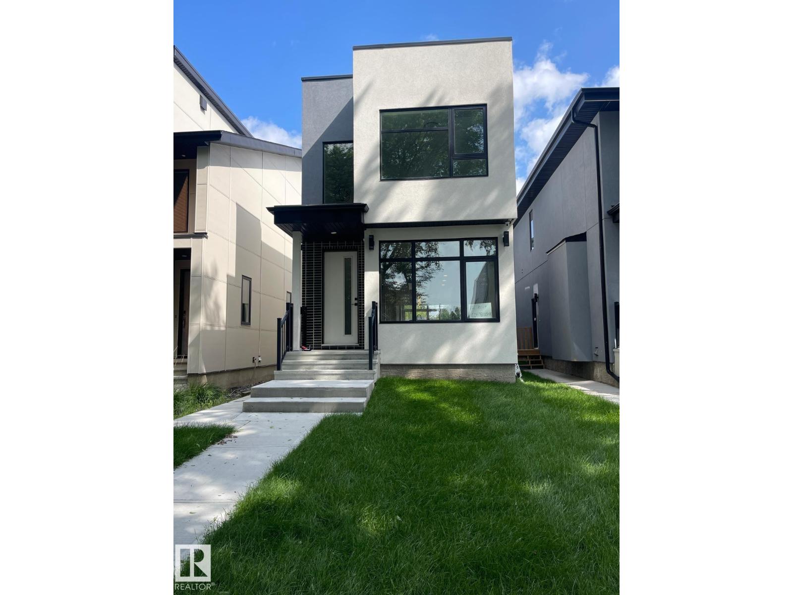 10227 146 ST NW - 5