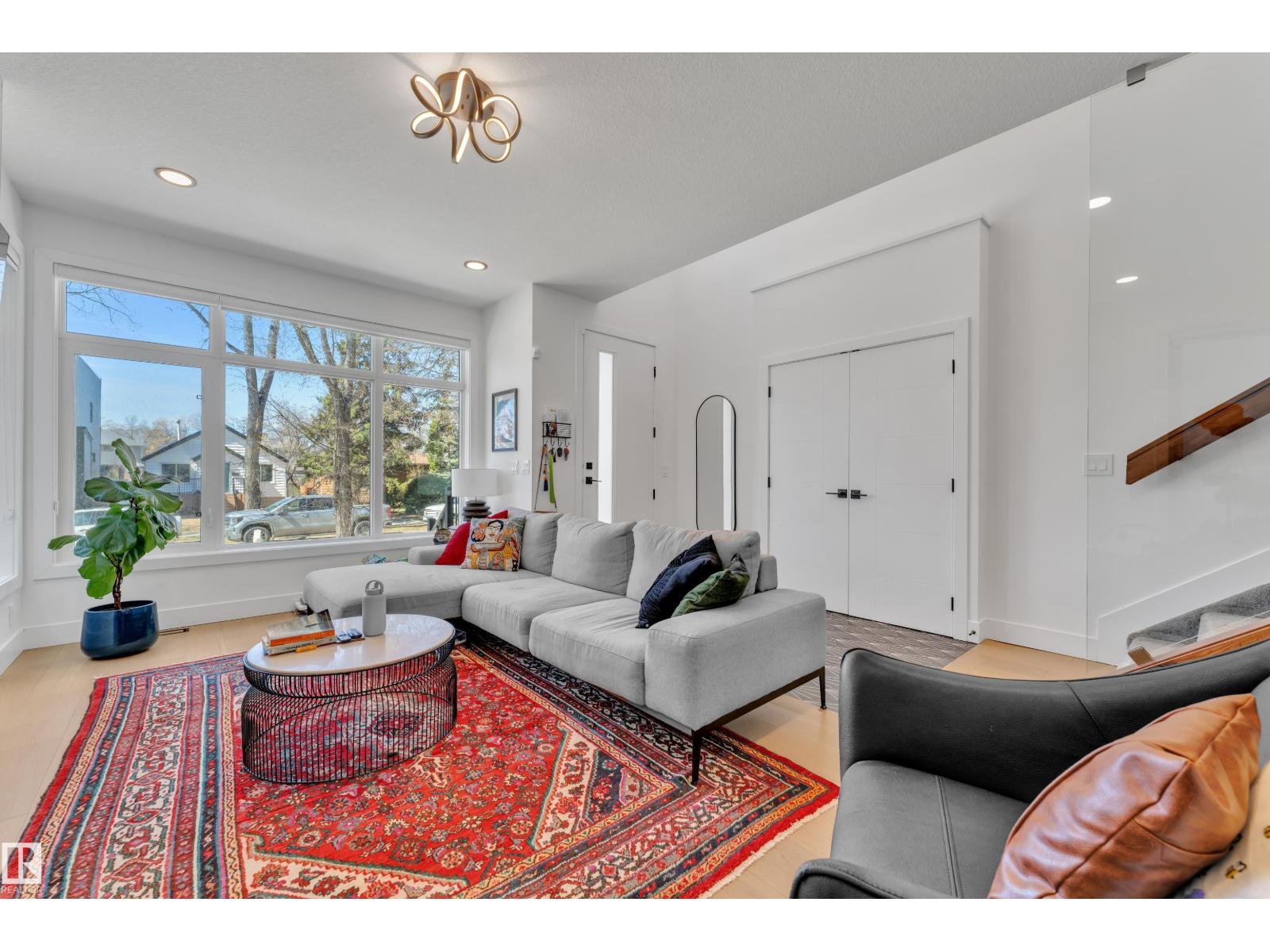 10227 146 ST NW - 21
