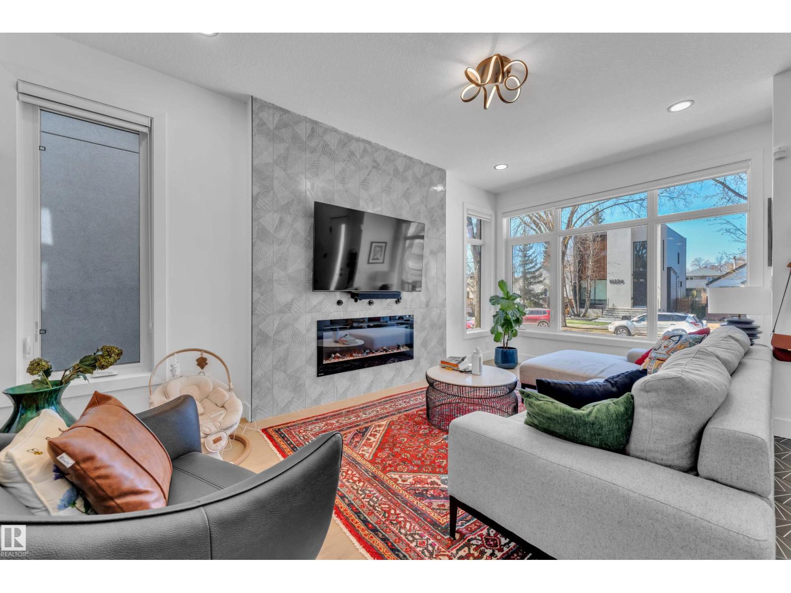10227 146 ST NW - 19