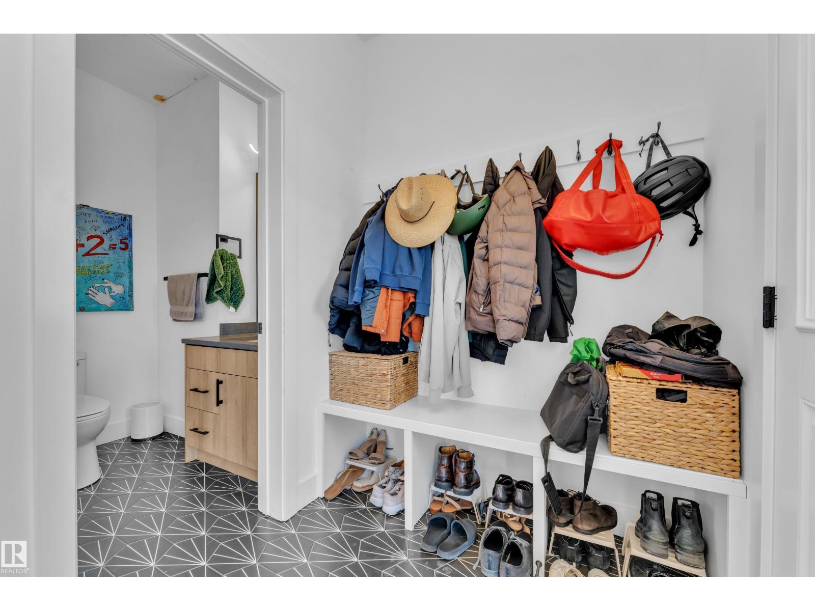 10227 146 ST NW - 47