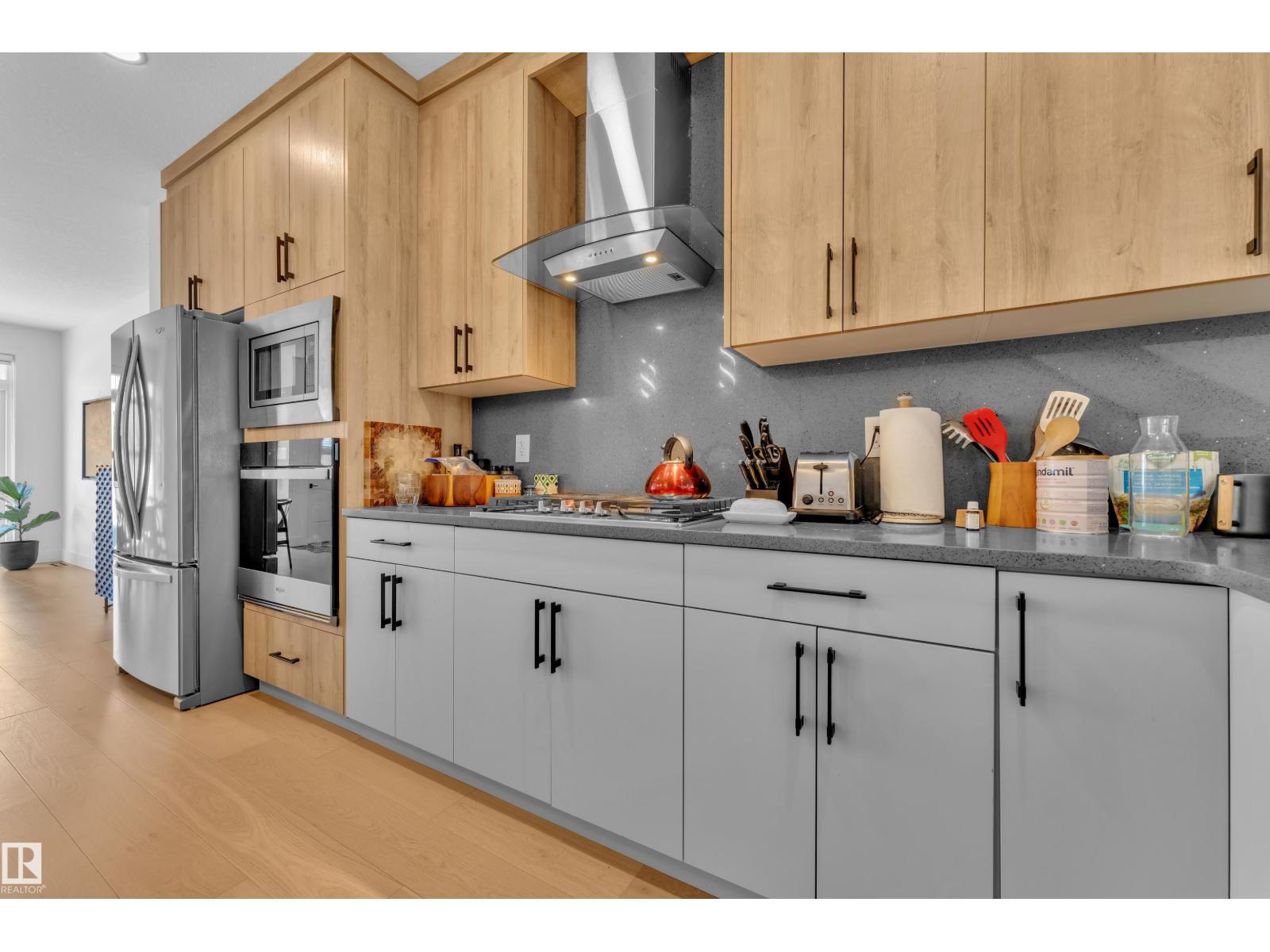 10227 146 ST NW - 26