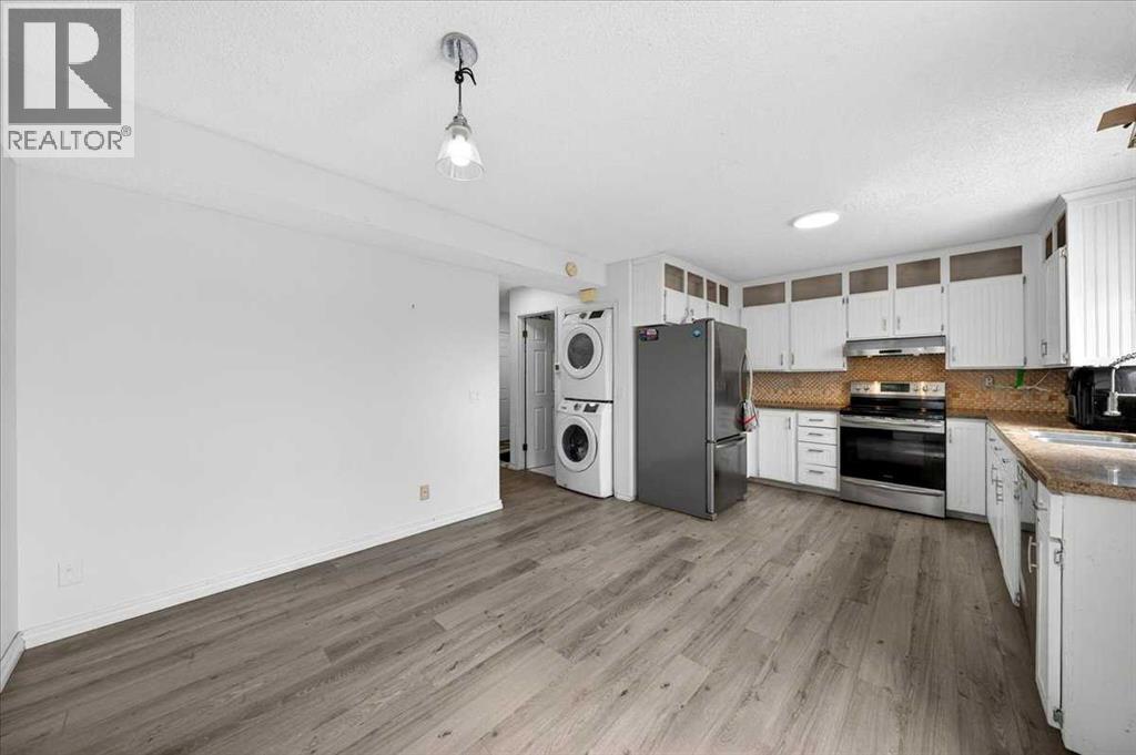 6979 Laguna Way NE - 13