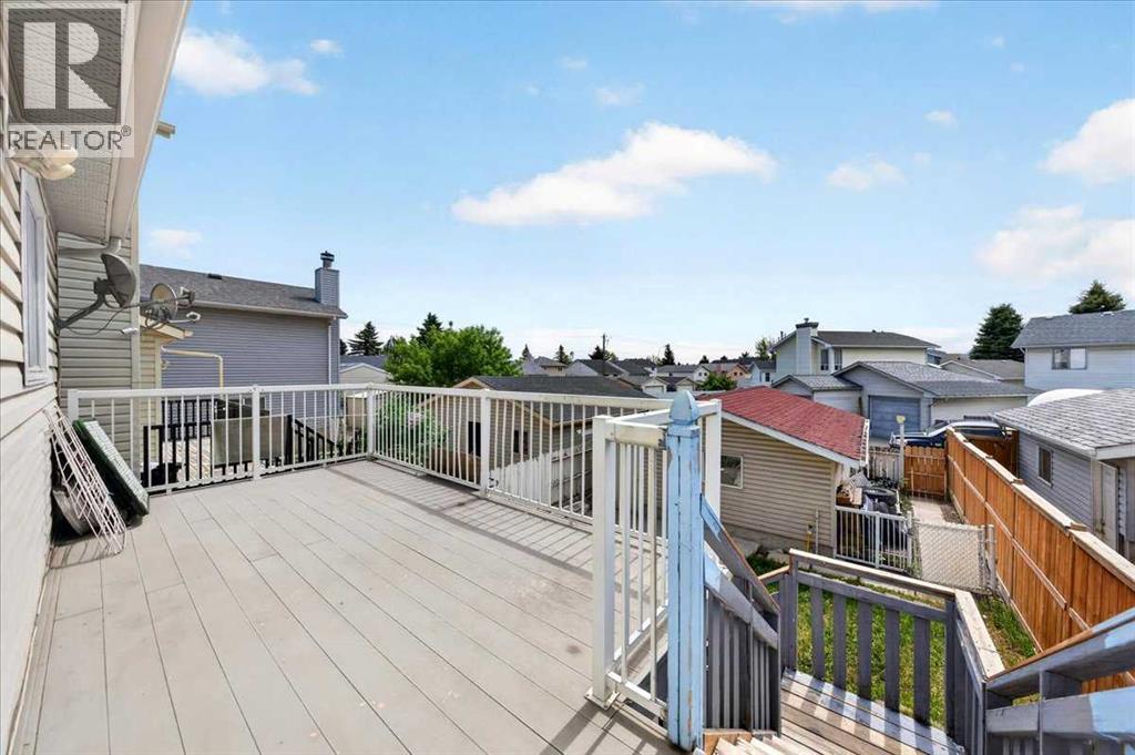 6979 Laguna Way NE - 15