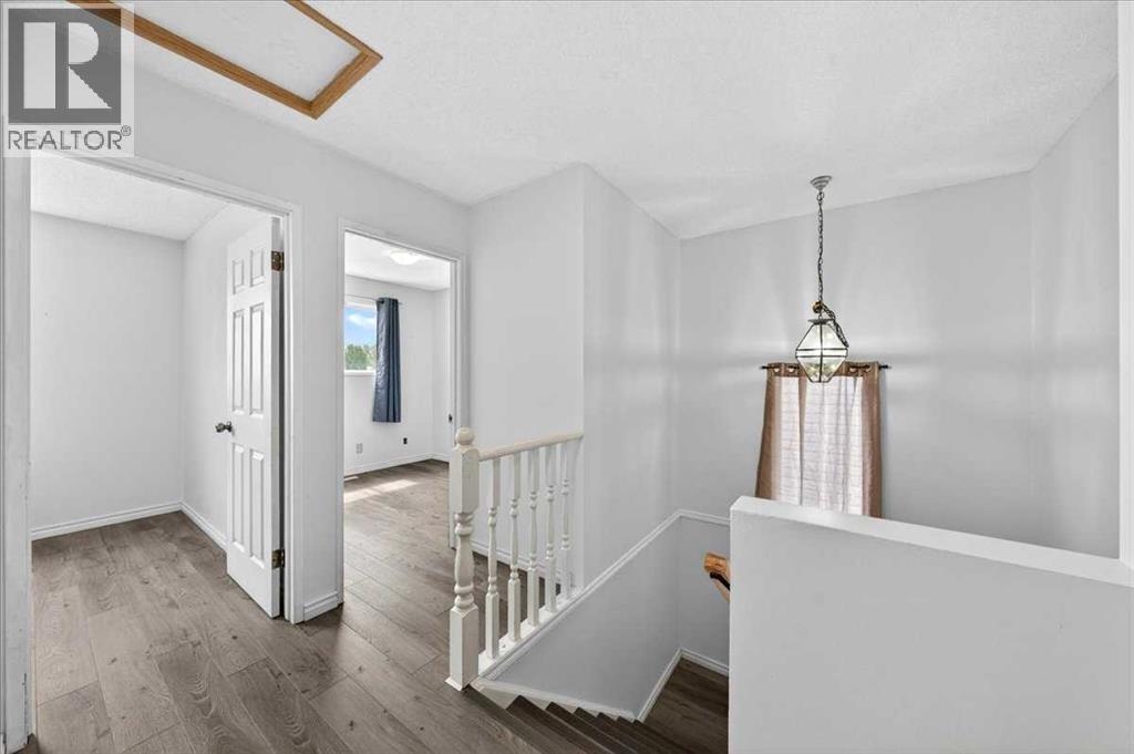 6979 Laguna Way NE - 18