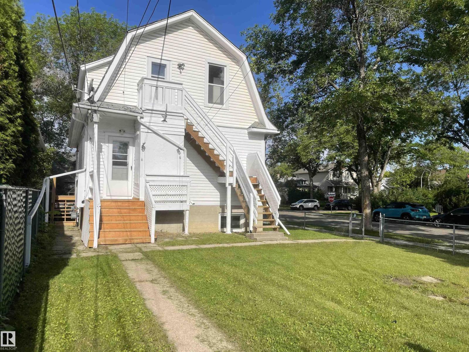 11161 96 ST NW - 35