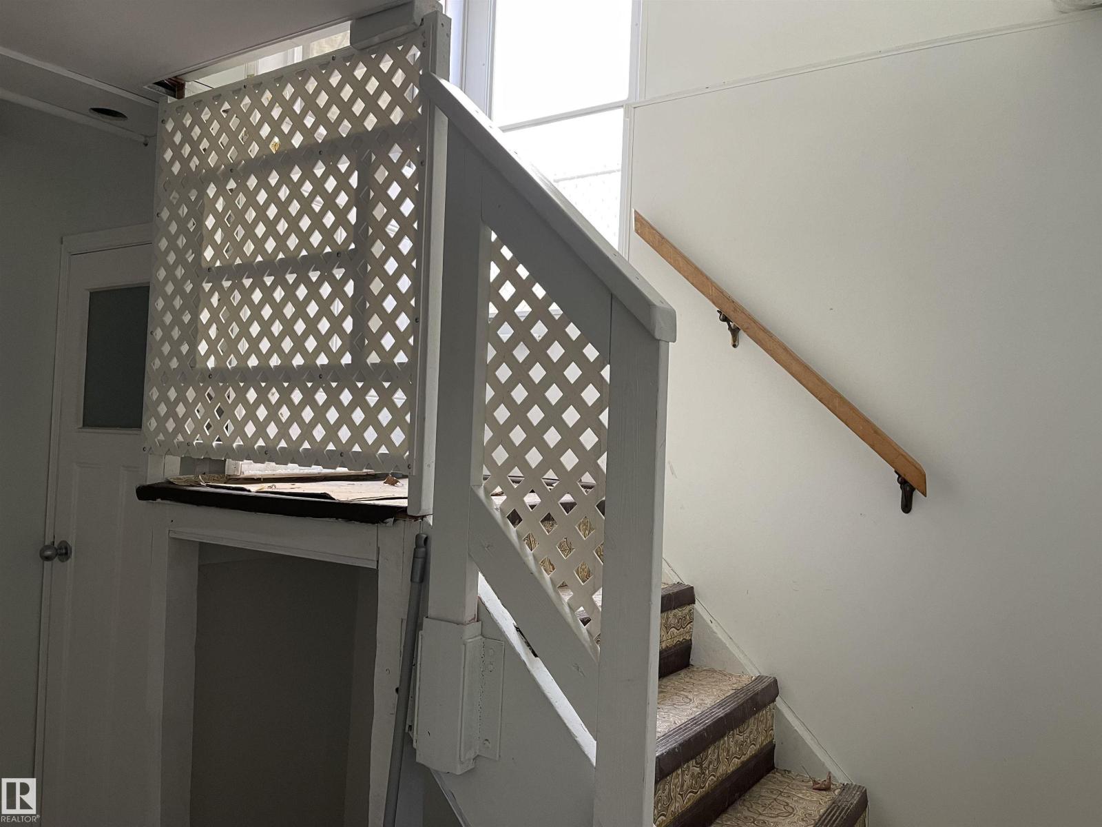 11161 96 ST NW - 21