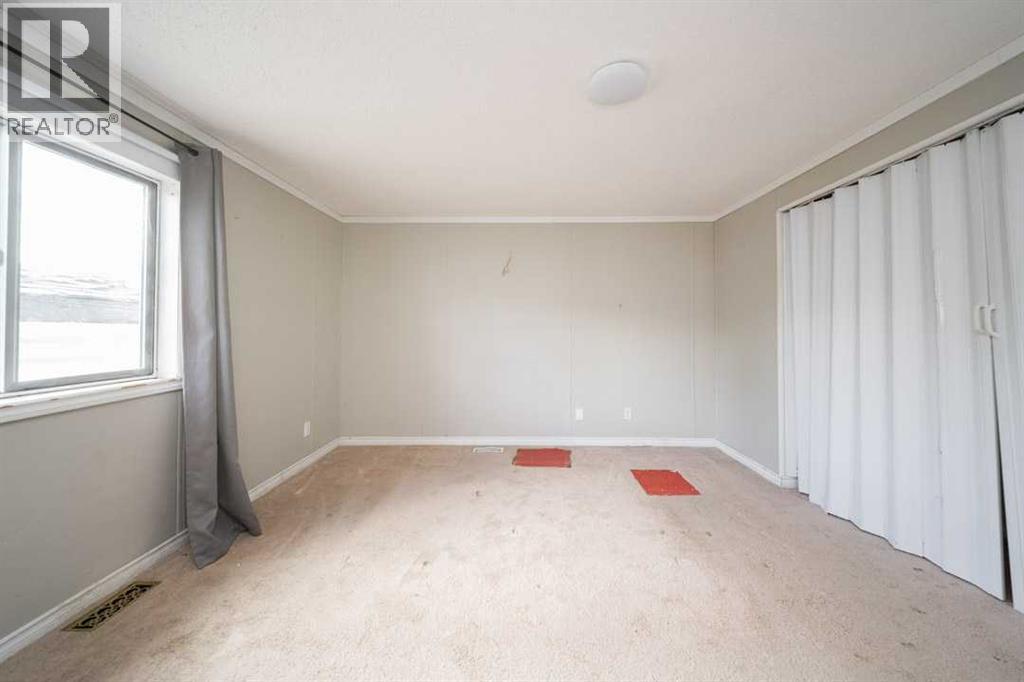 101 Hoehne Street — photo 12