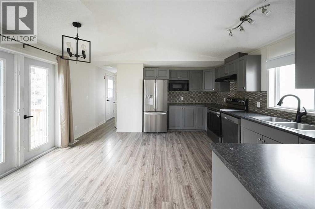 101 Hoehne Street - photo 3