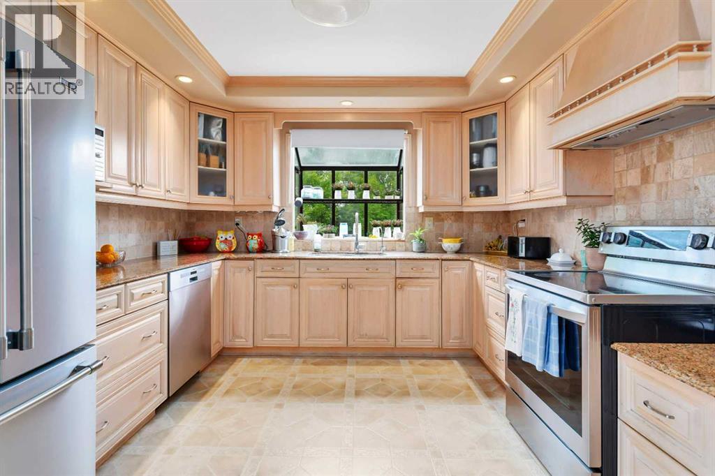 69 McCullough Crescent - photo 4