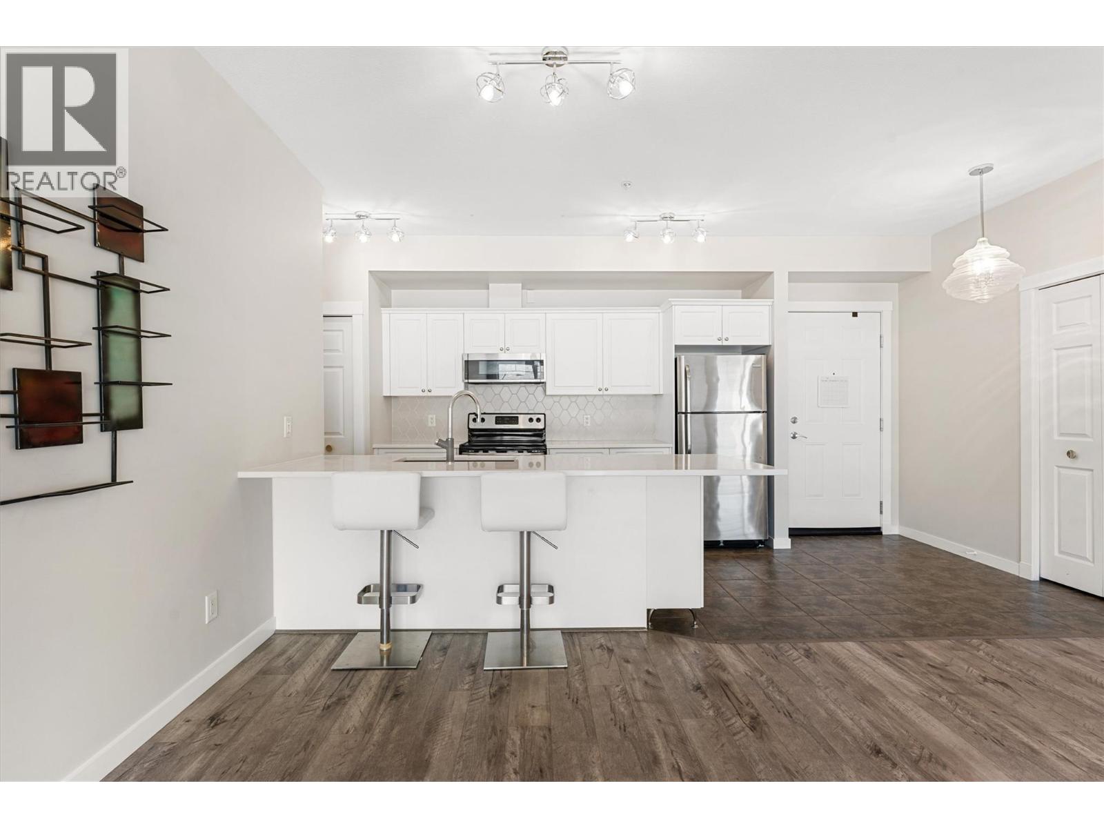 #303 3550 Woodsdale Road - 2