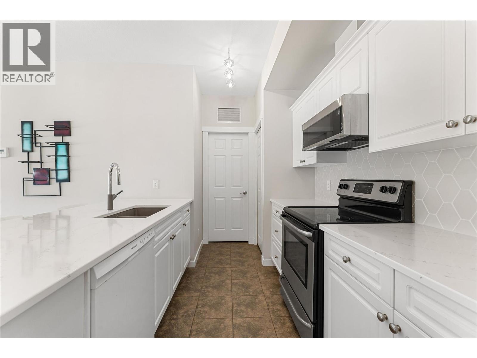 #303 3550 Woodsdale Road - 3