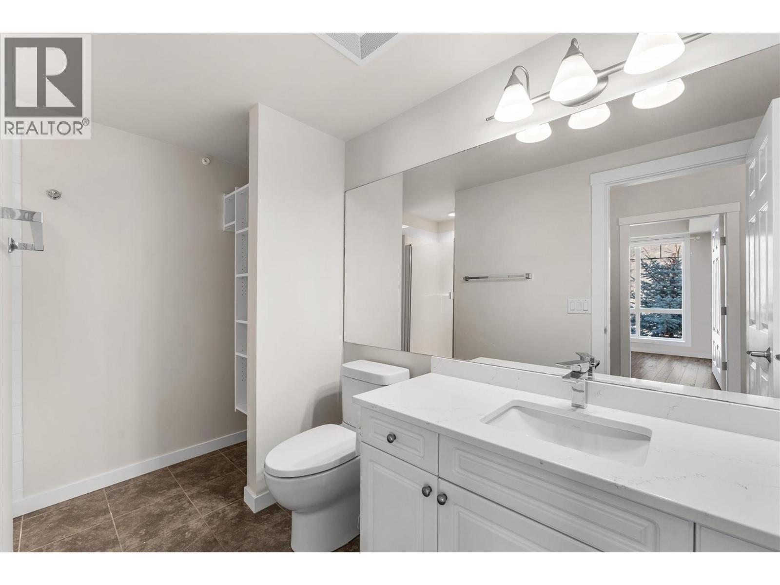#303 3550 Woodsdale Road - 13