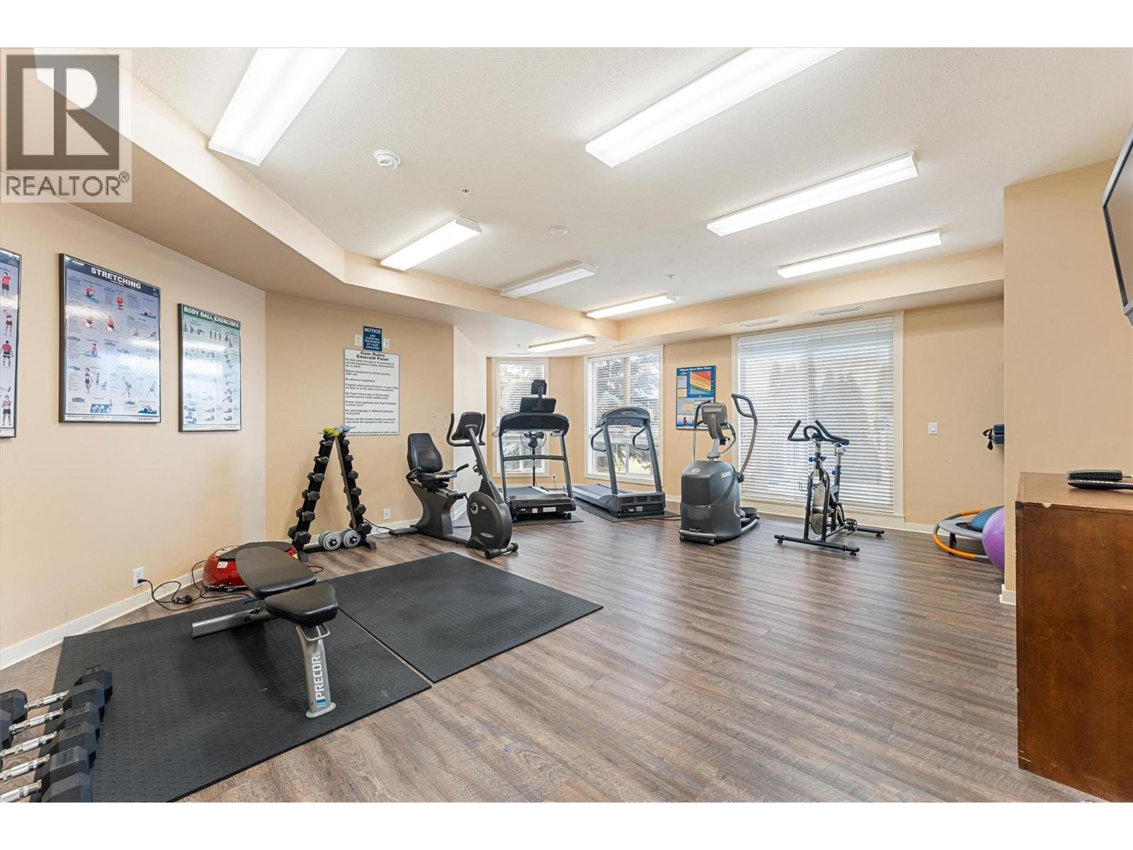#303 3550 Woodsdale Road - 24