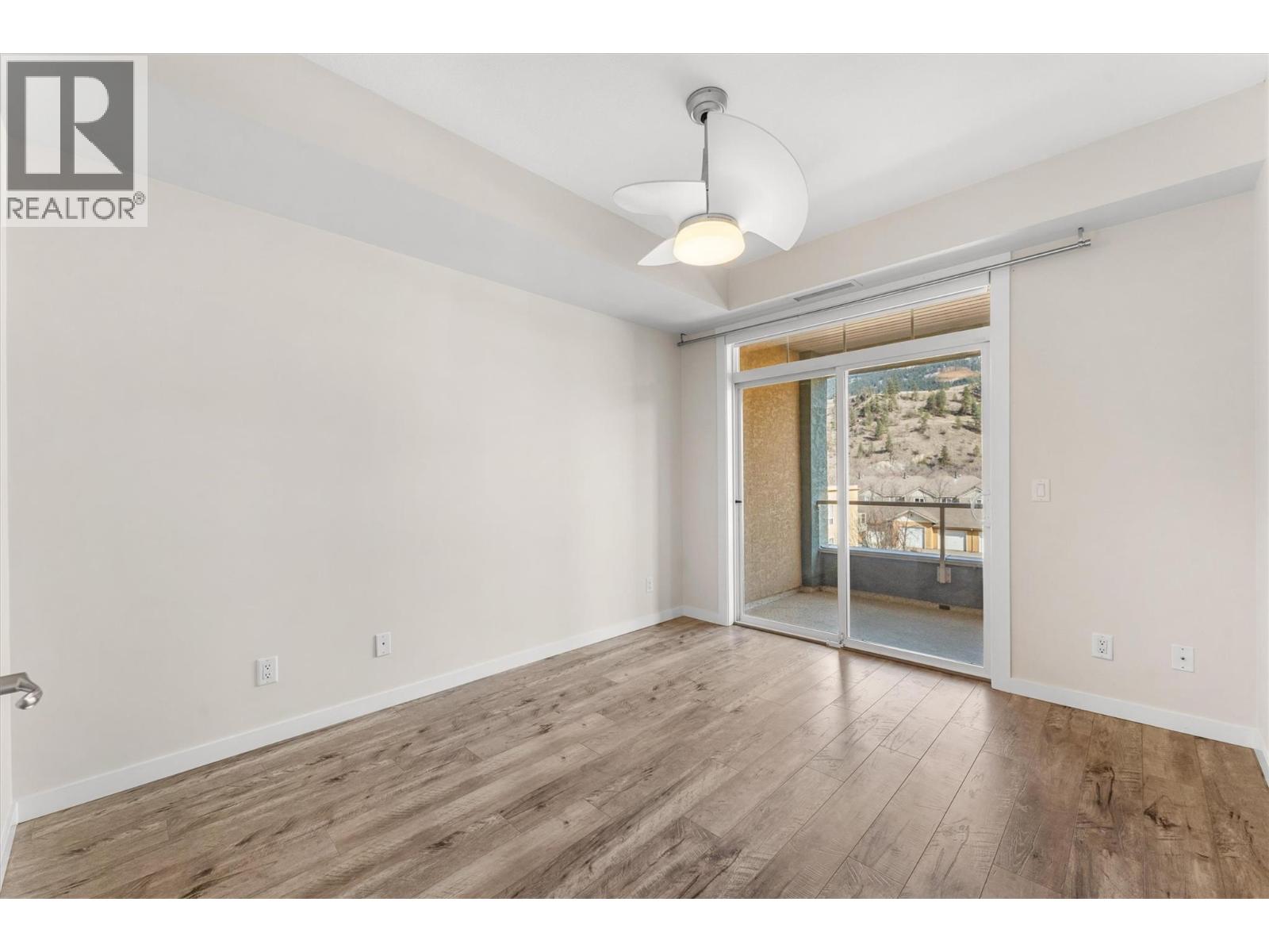 #303 3550 Woodsdale Road - 9