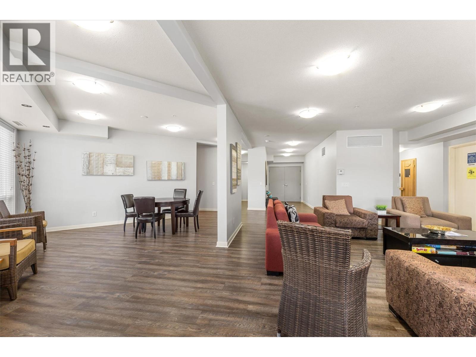 #303 3550 Woodsdale Road - 23