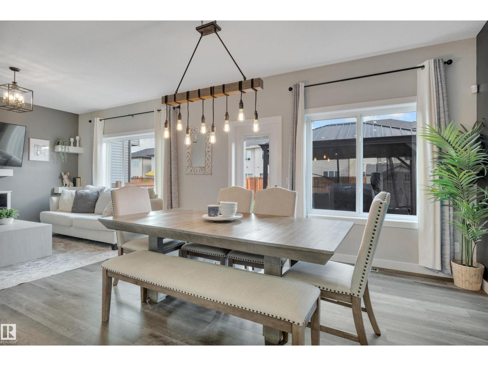3808 45 AV — photo 14