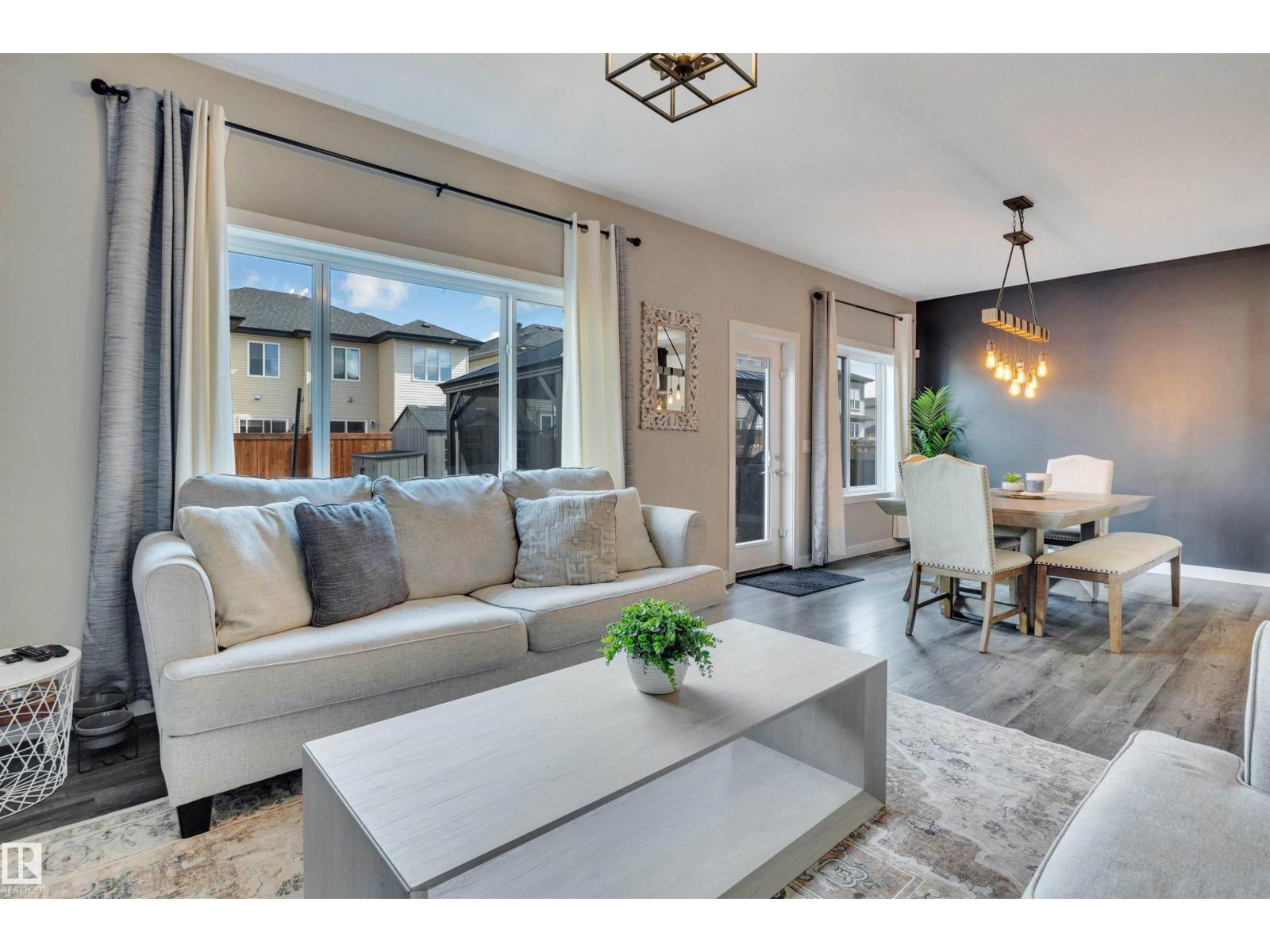 3808 45 AV — photo 10