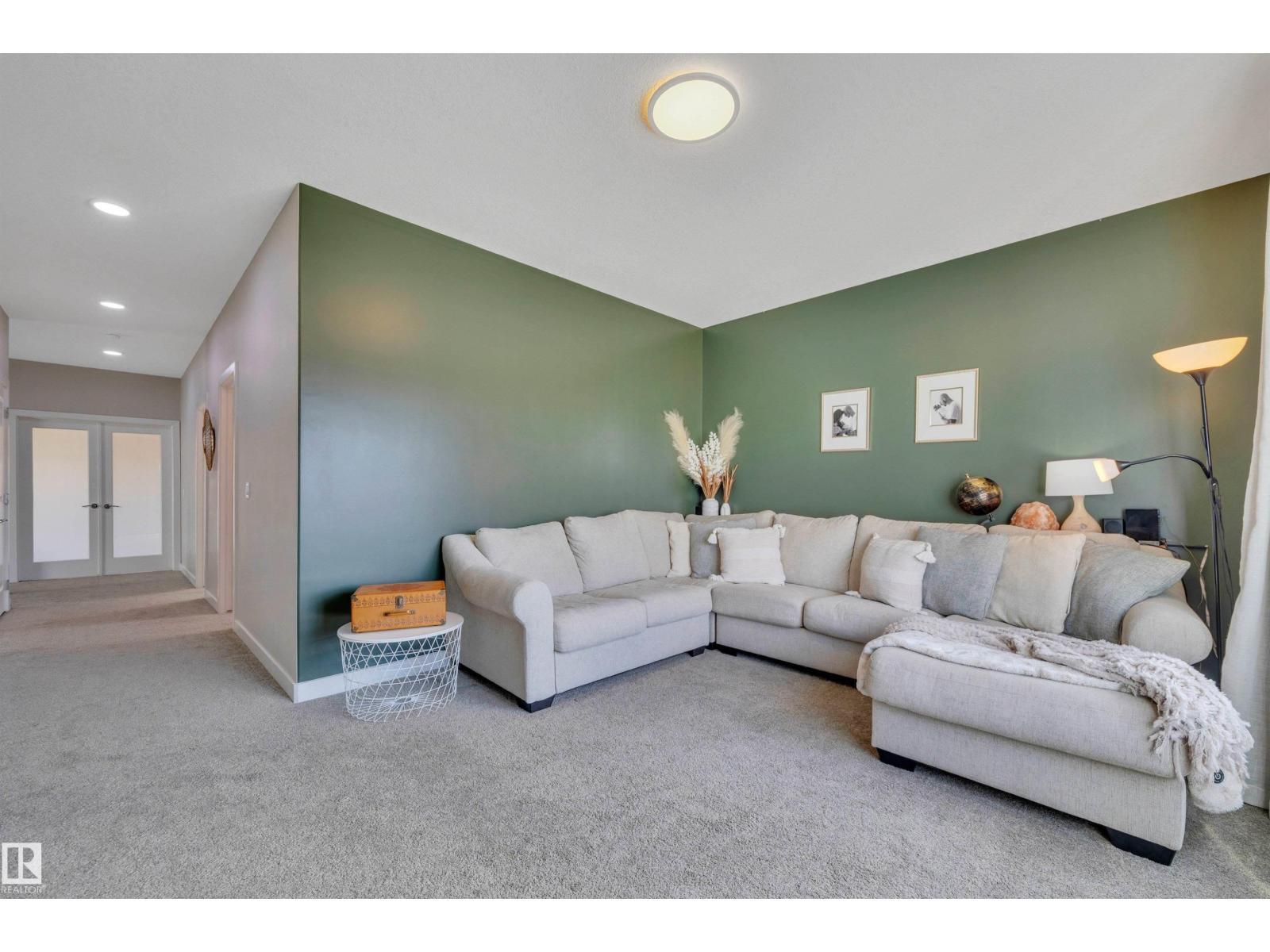 3808 45 AV — photo 27