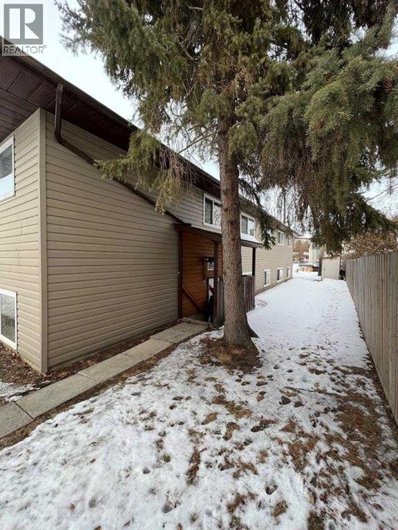 3832 47 Street - 3