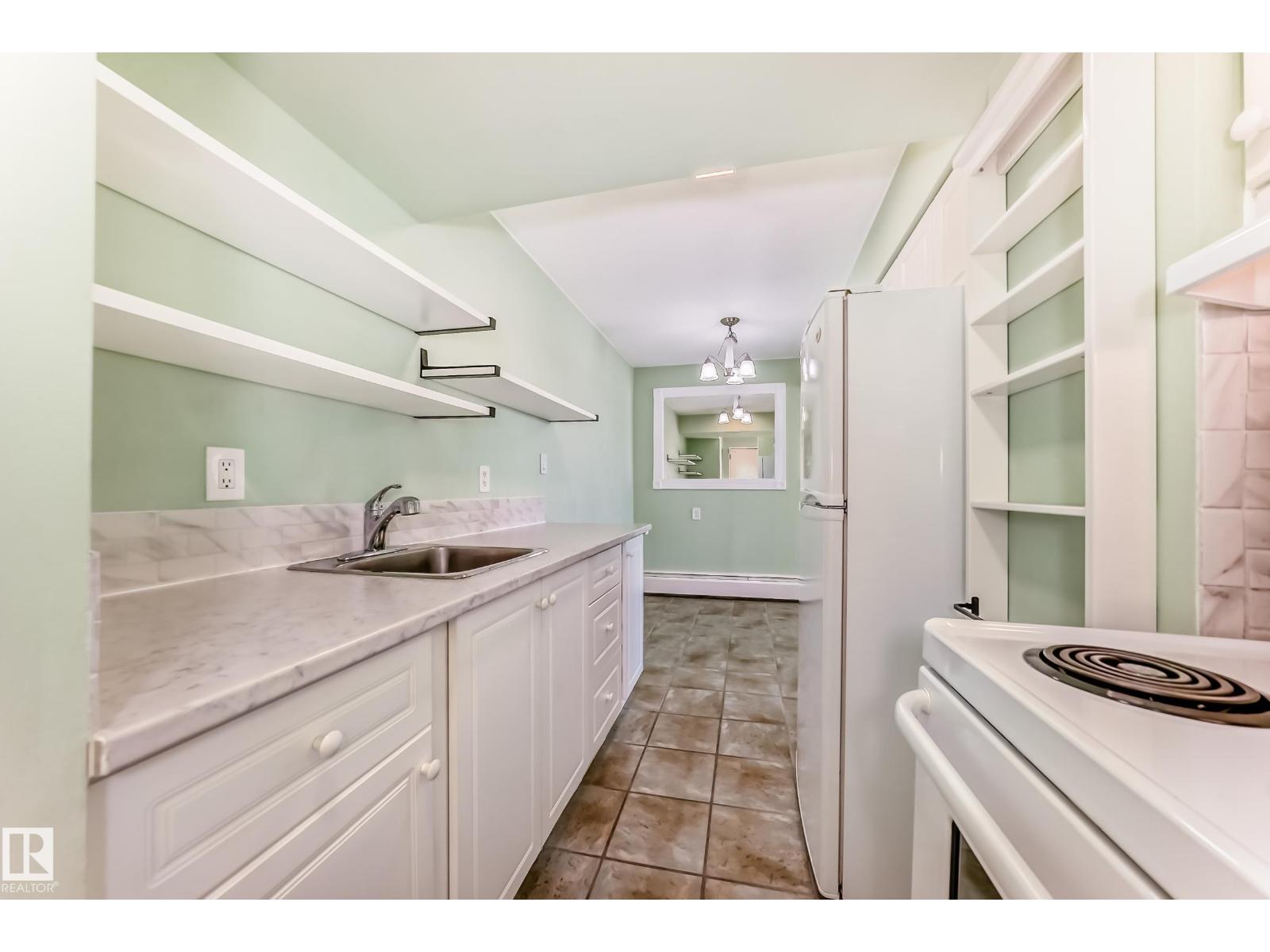 #606 8310 JASPER AV NW - 18