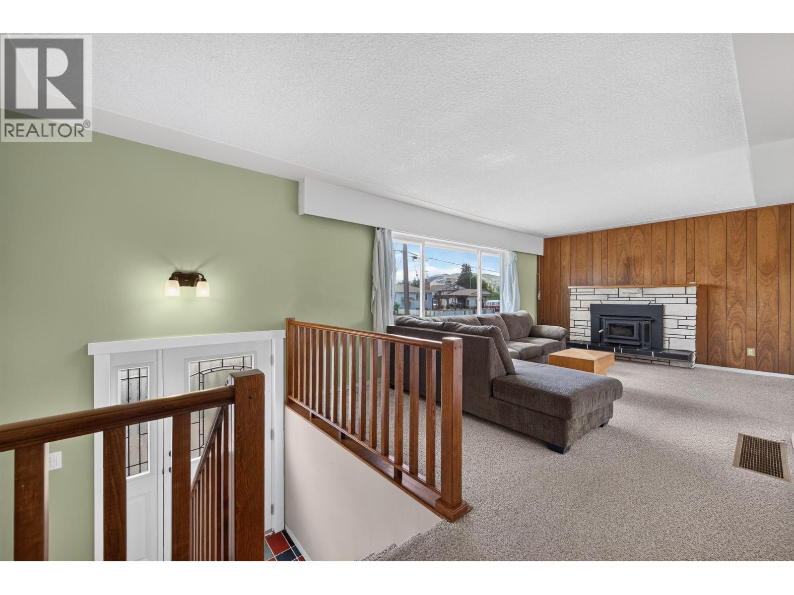 828 MCBRIDE Street - 3