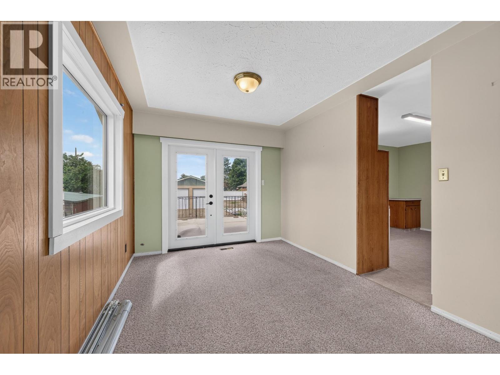 828 MCBRIDE Street - 7