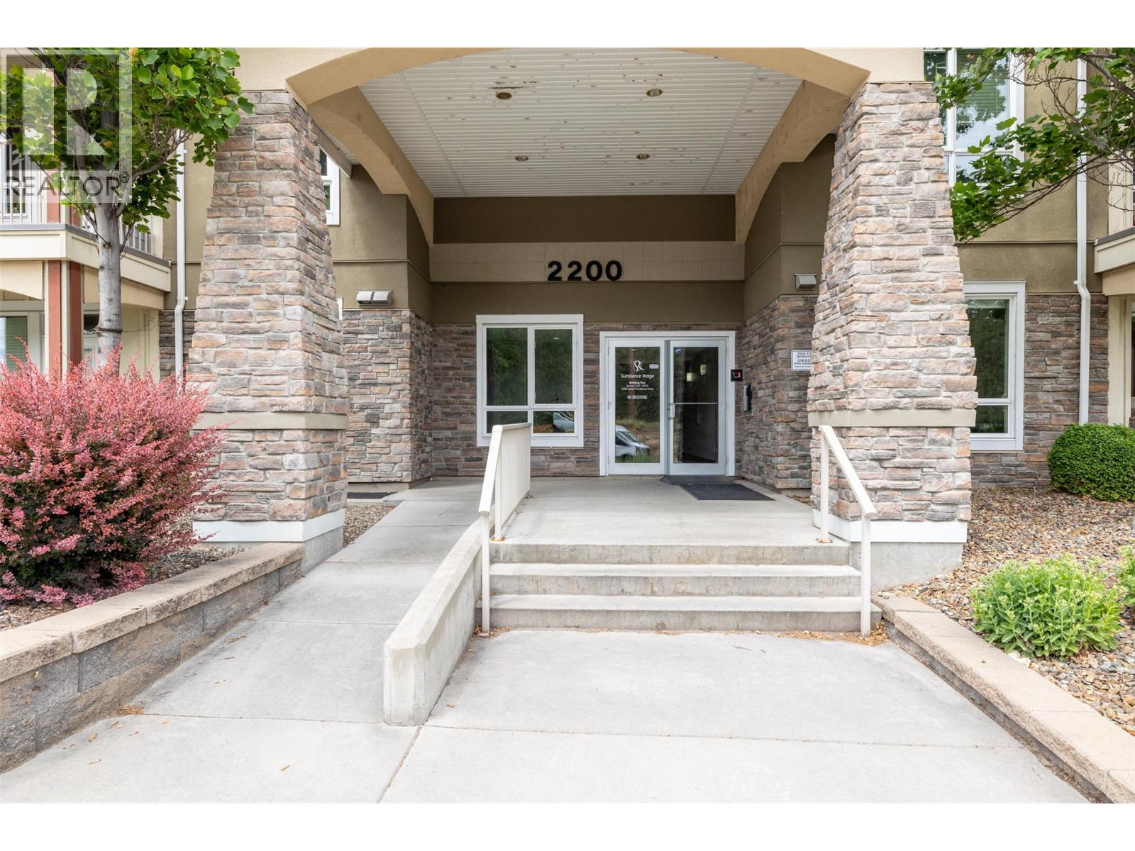 #2105 2200 Upper Sundance Drive - 4