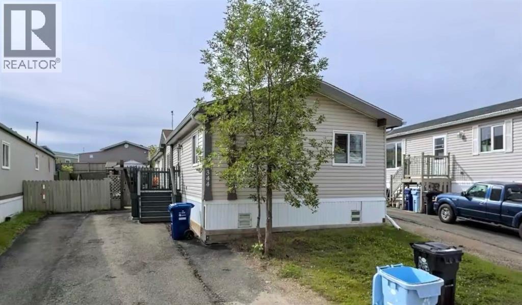 344 Grey Crescent - 1