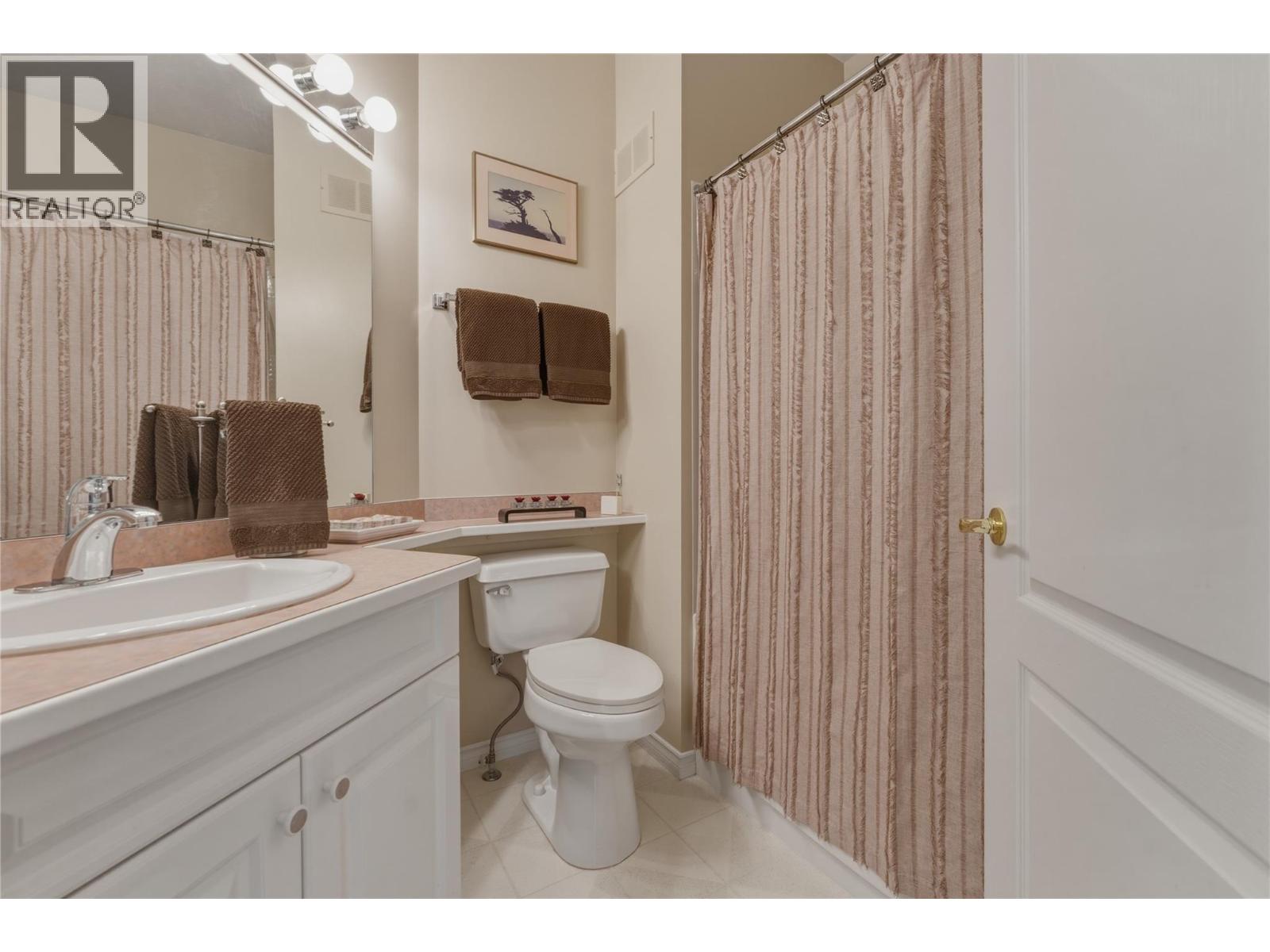 2642 Golf View Place - 26