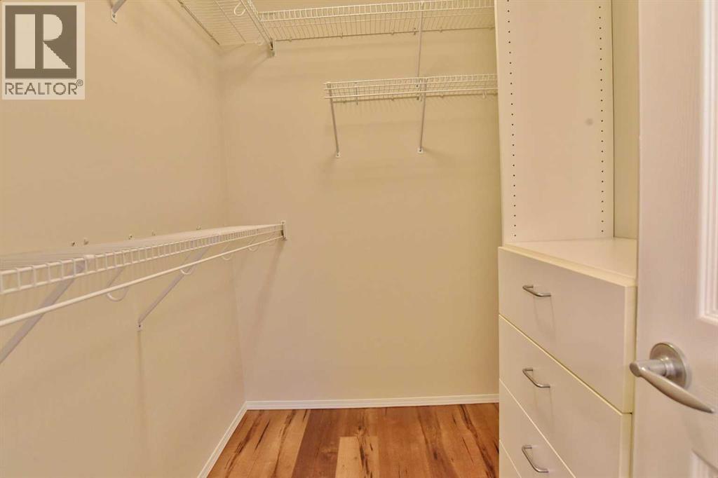 133 Panamount Court NW - 18