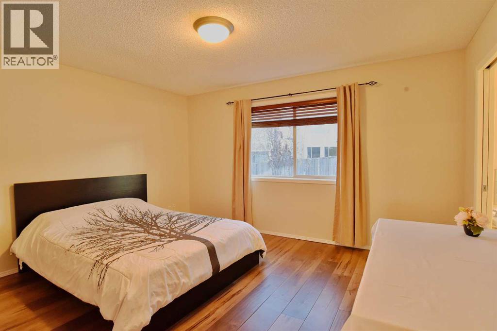 133 Panamount Court NW - 15