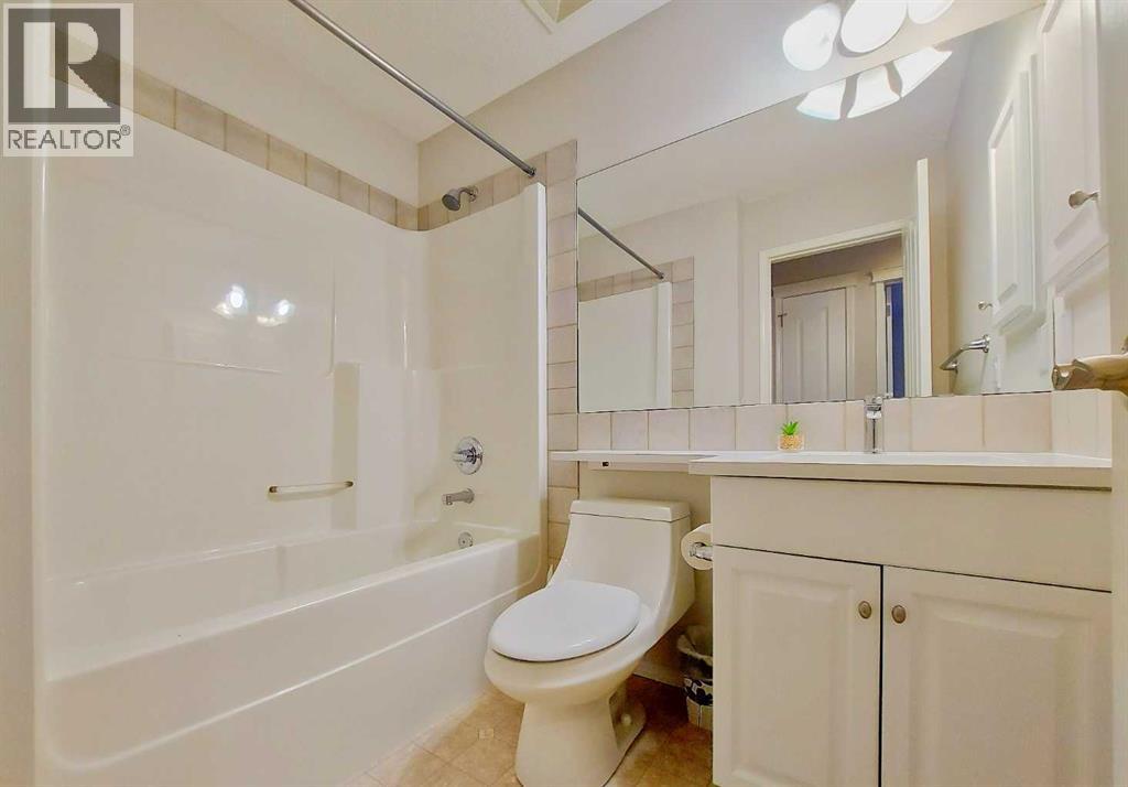 133 Panamount Court NW - 23