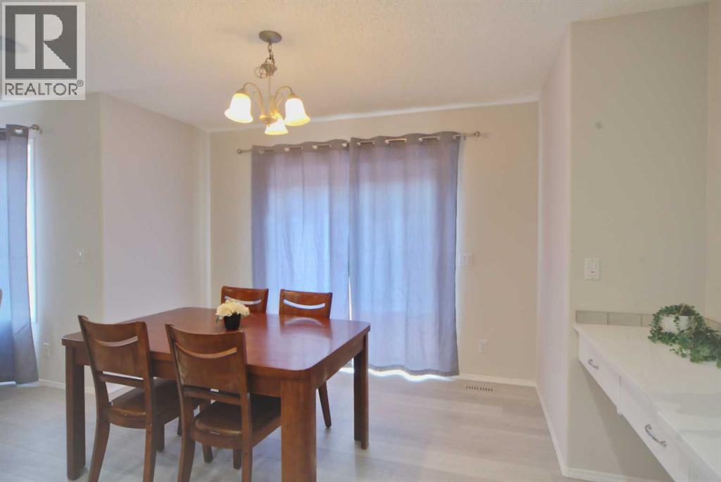 133 Panamount Court NW - 11