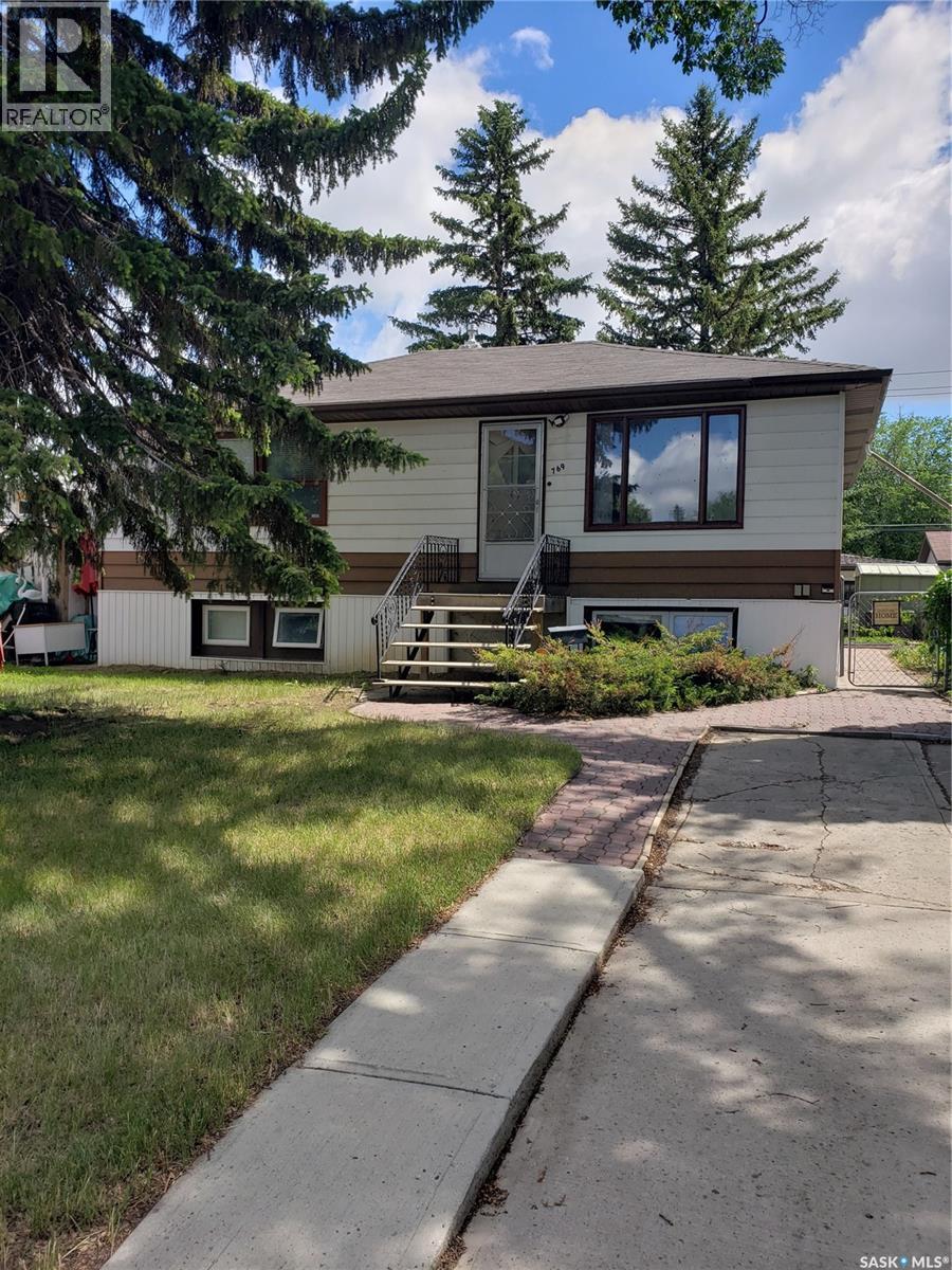 769 QUEEN STREET - photo 2