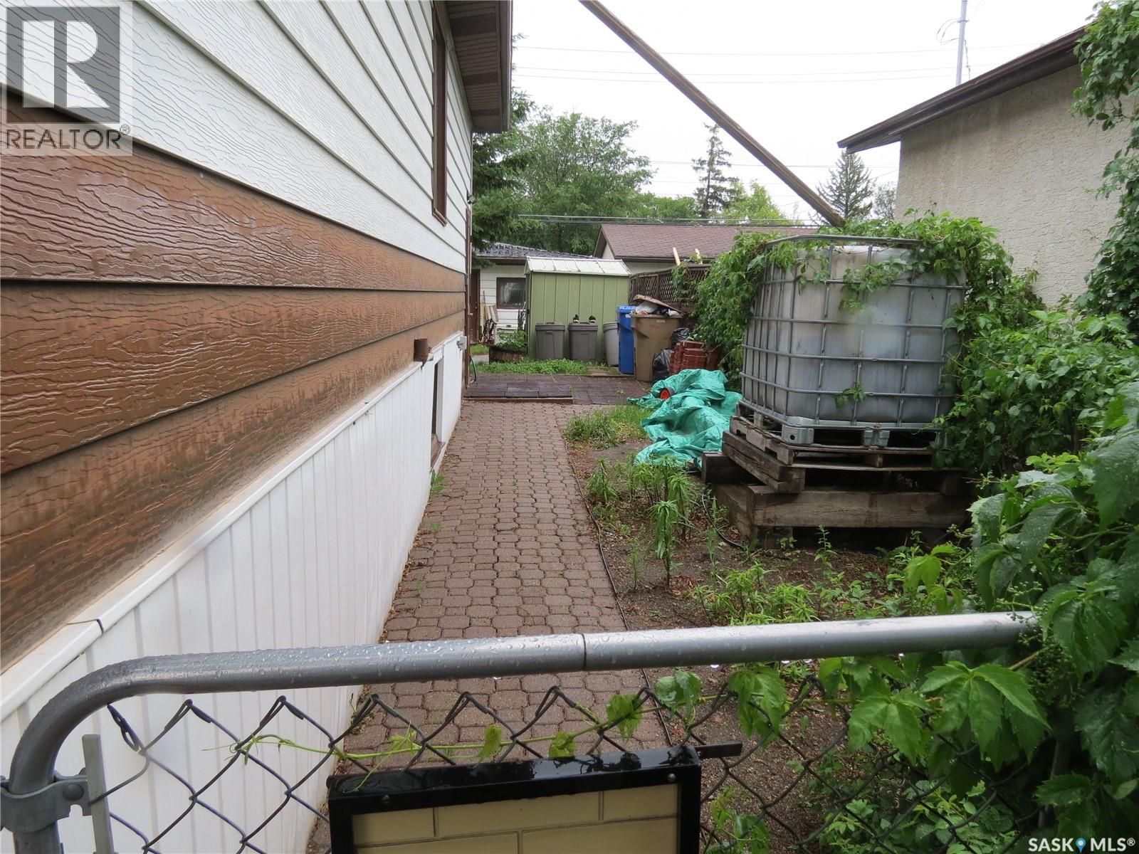 769 QUEEN STREET — photo 7
