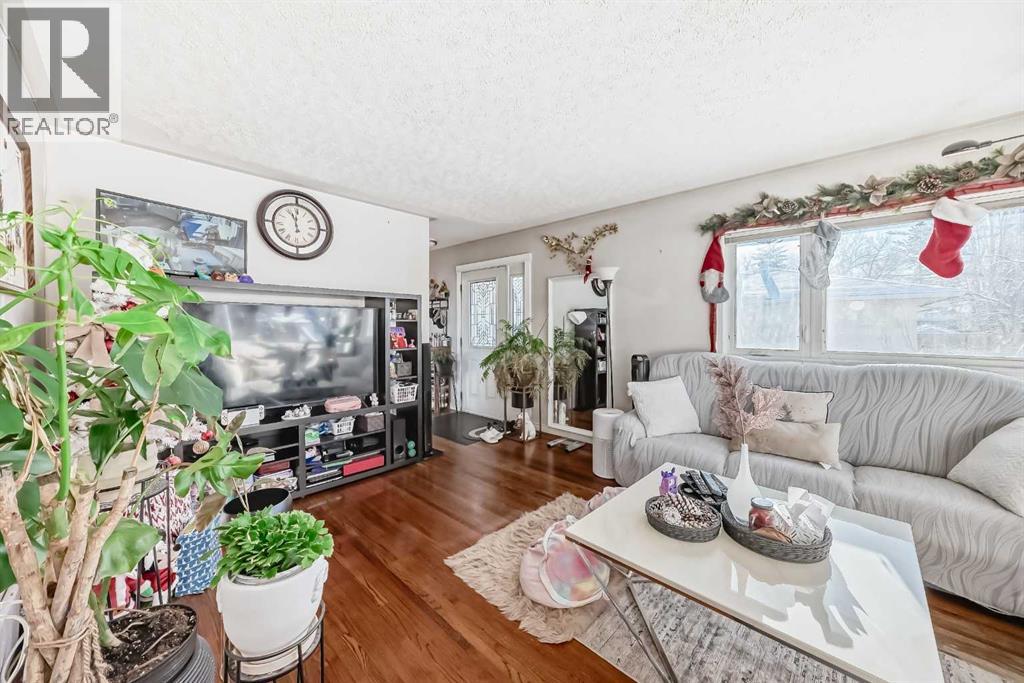 8222 Fairmount Drive SE - 17