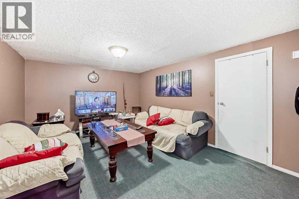 8222 Fairmount Drive SE - 28