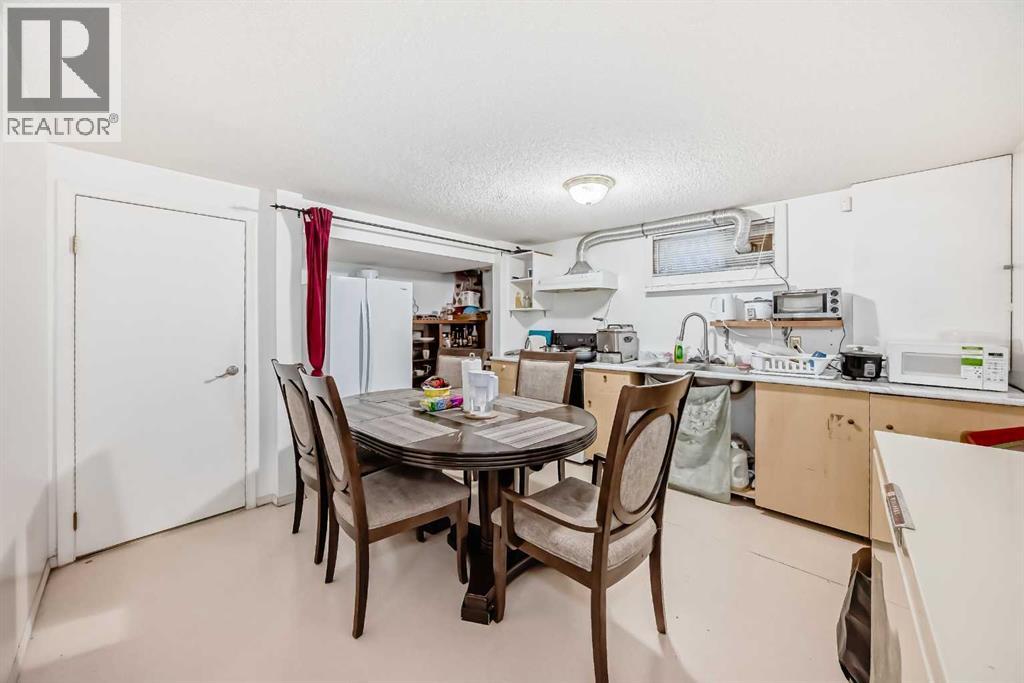 8222 Fairmount Drive SE - 31