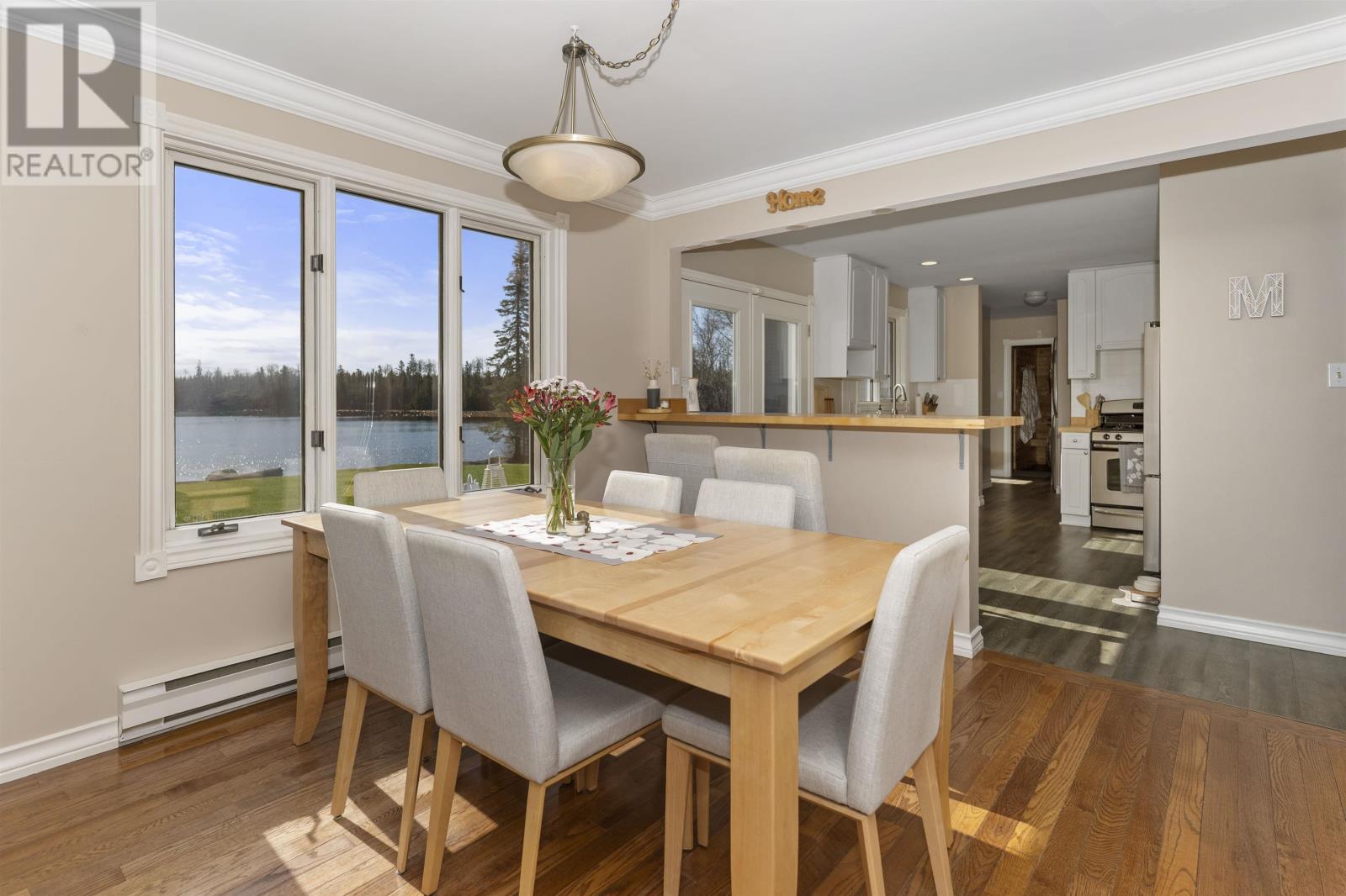 26 Margaret St S - 13