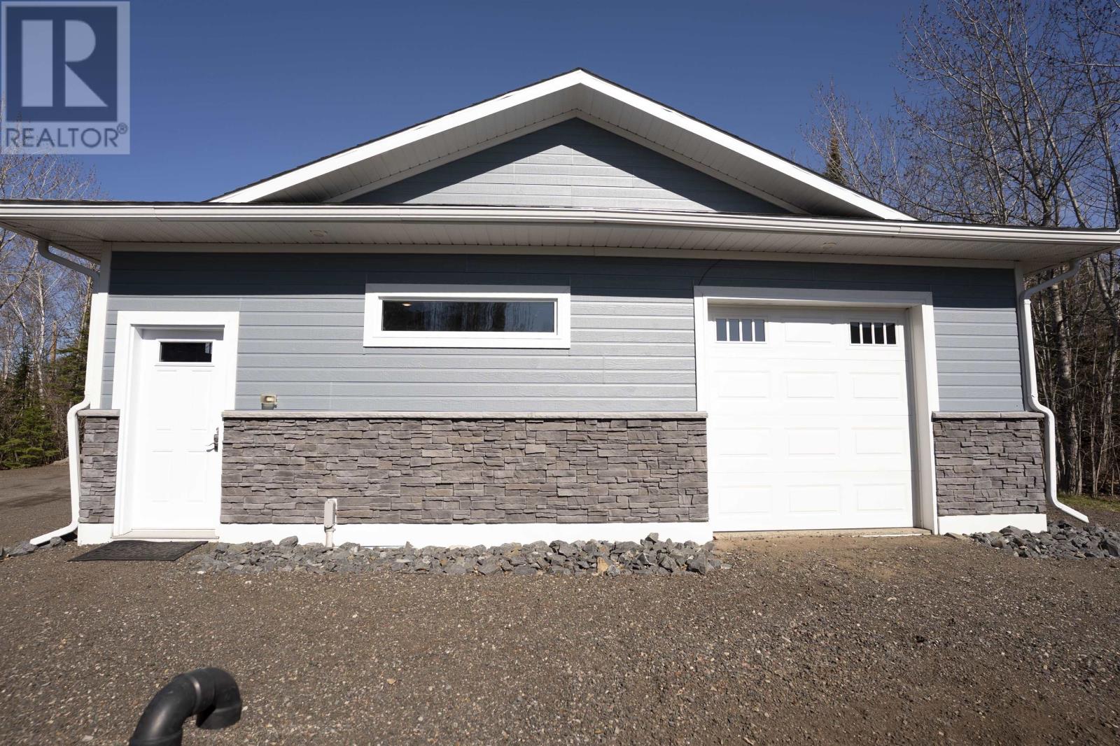 26 Margaret St S - 43