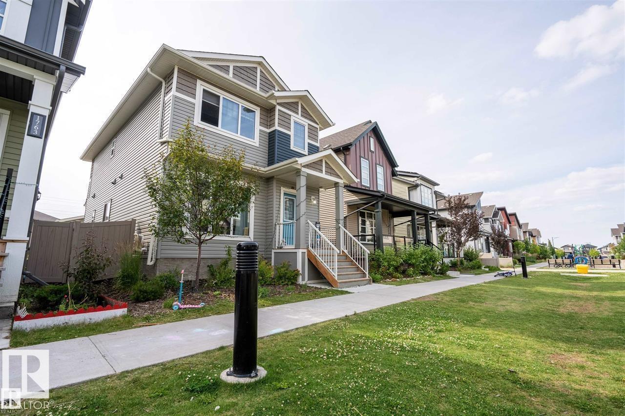 1767 26A ST NW - 23