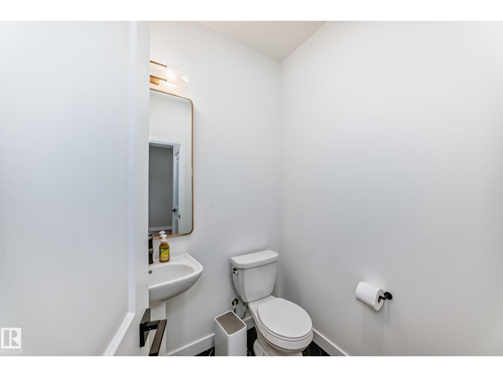 4231 206 ST NW - 23