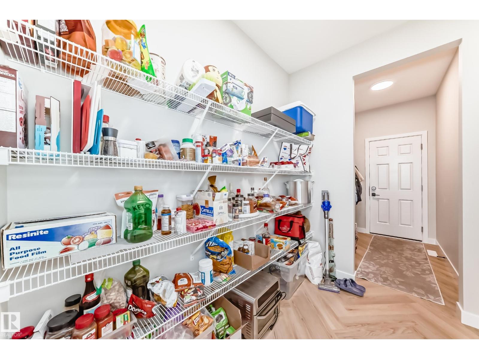 4231 206 ST NW - 27